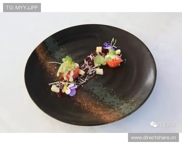 恩比德休赛期天天吃牛排配红酒，训练馆打卡照却瘦成纸片人